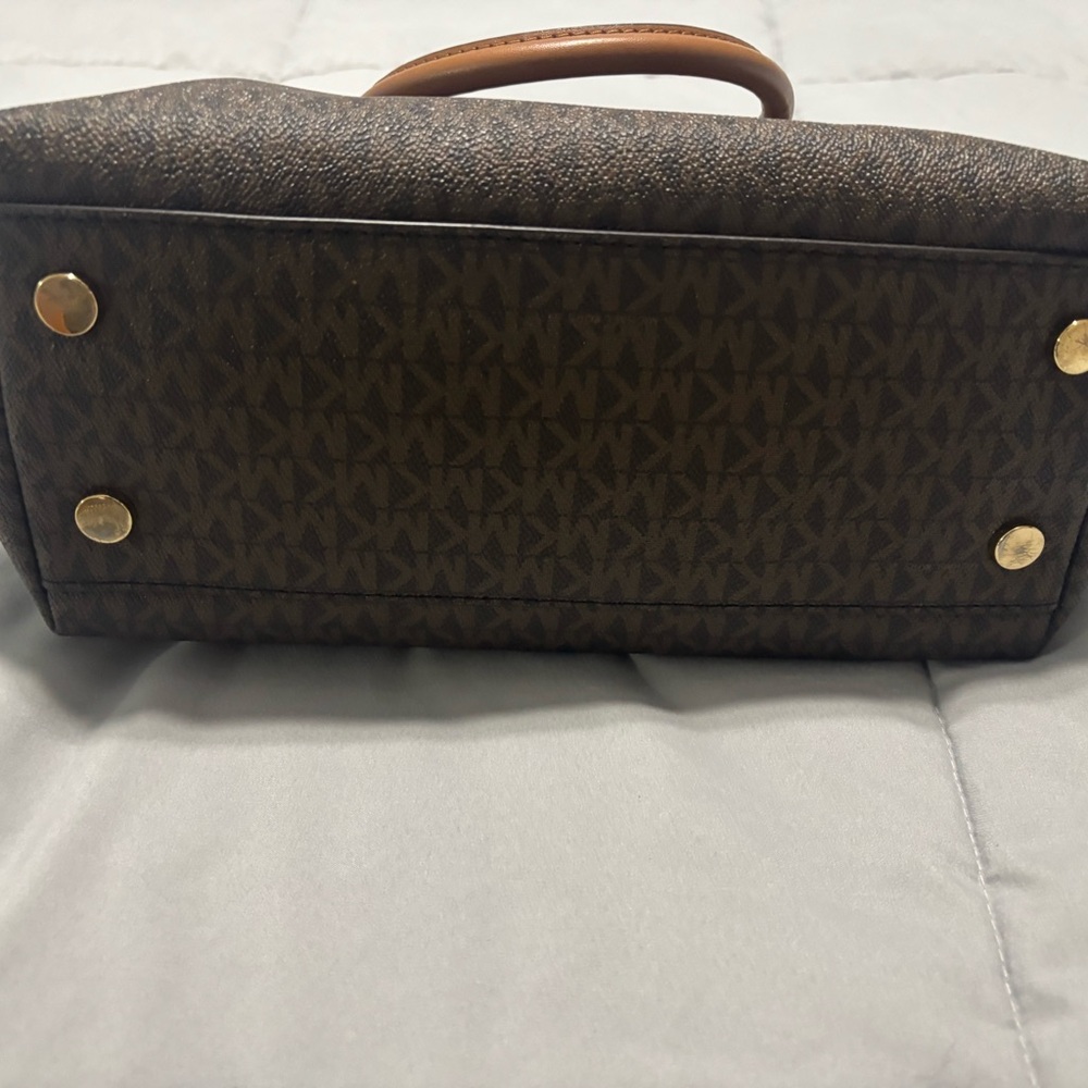 Michael Kors Brown Shoulder Bag with Signature Monogram - Picture 5 of 5